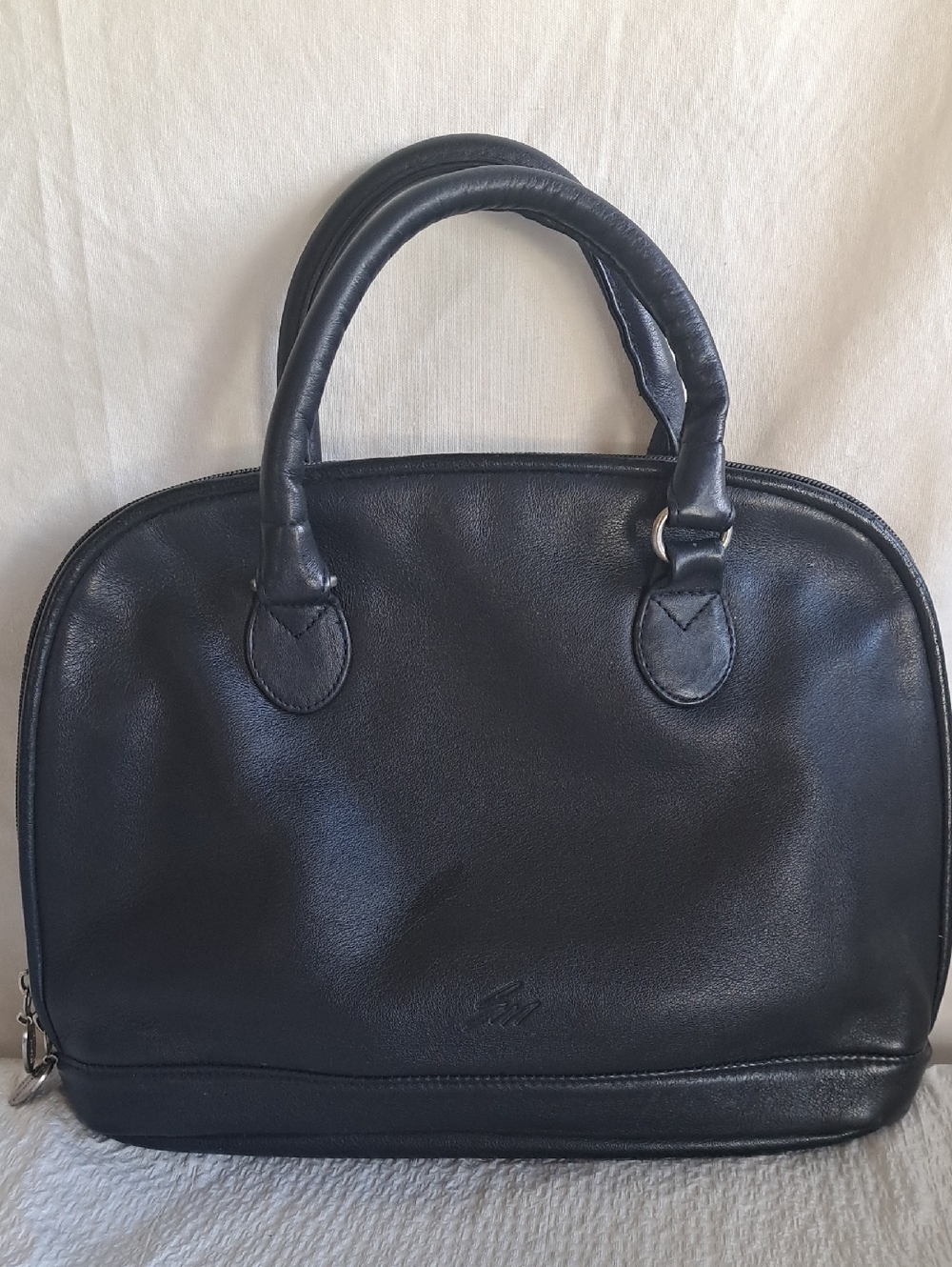 Stone Mountain Black Dome Satchel
